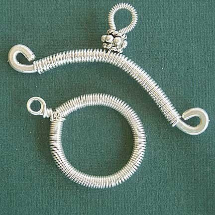 wire-wrapped-toggle-clasp-tutorial