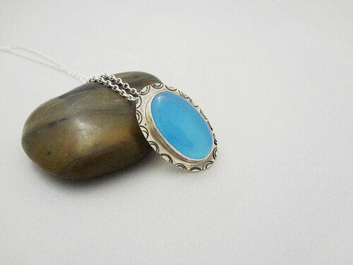 dafina-chalcedony-necklace