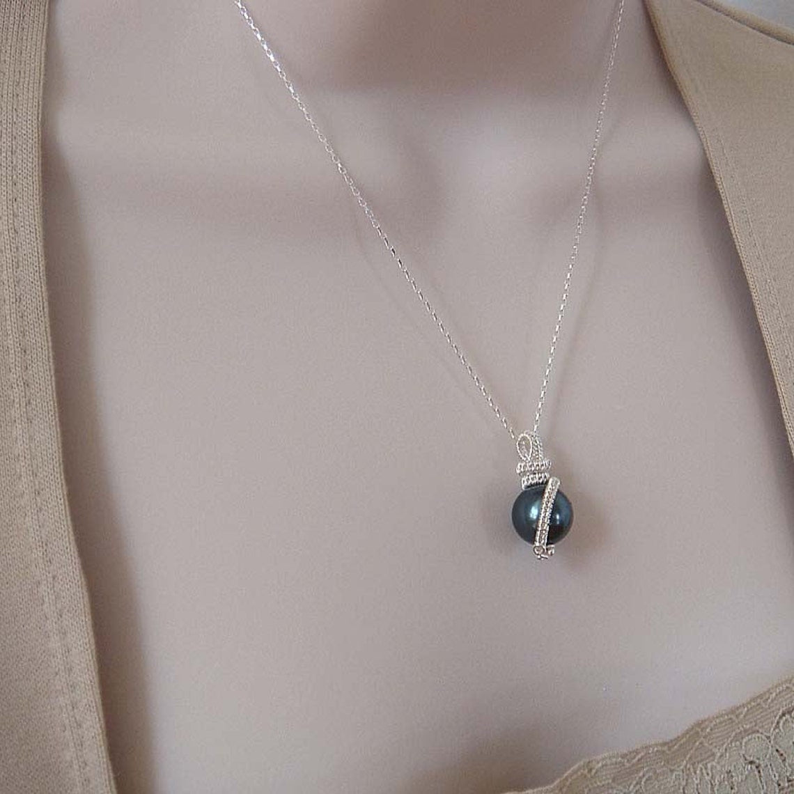 Fontaine Pearl sterling silver necklace pendant