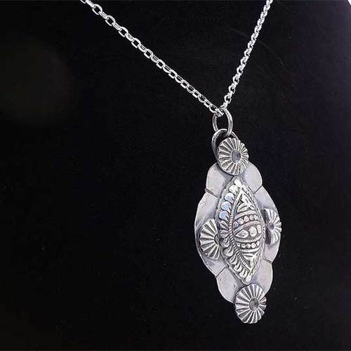 johari-silver-necklace