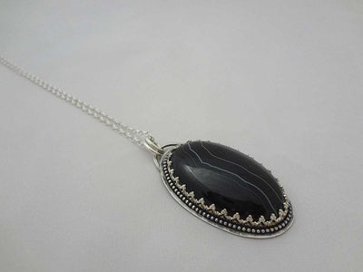 leylah-banded-onyx-necklace-black-pendant