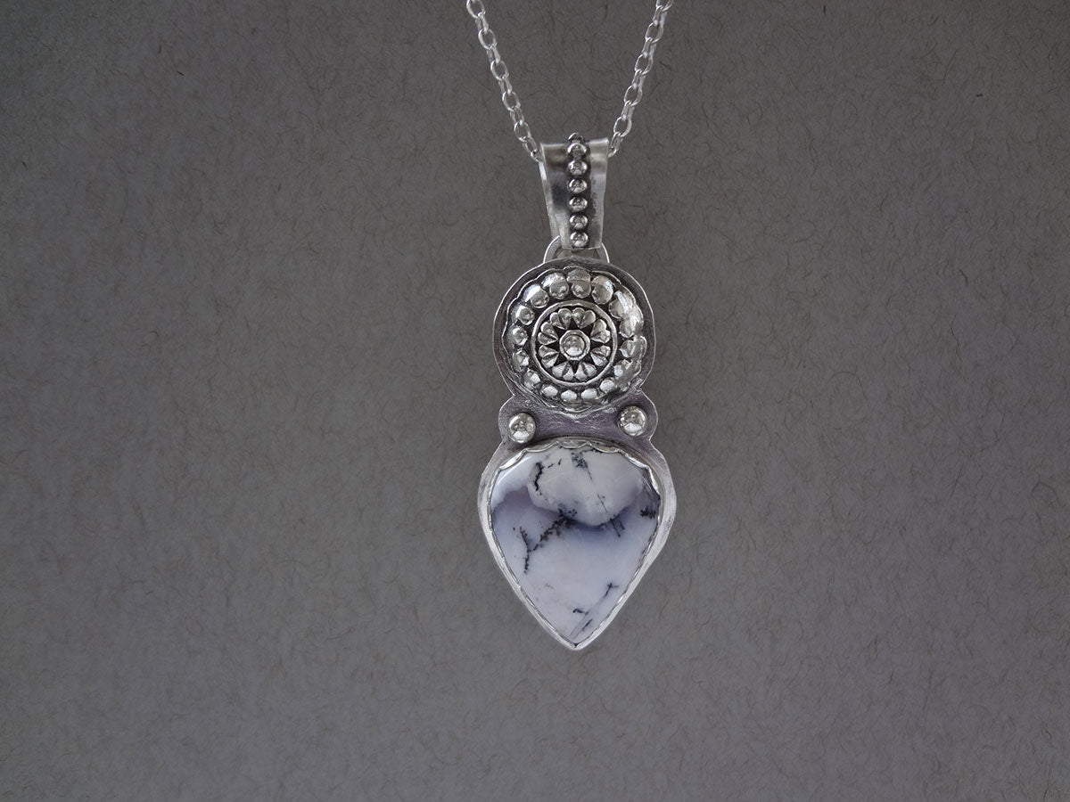 Majoua Opal pendant