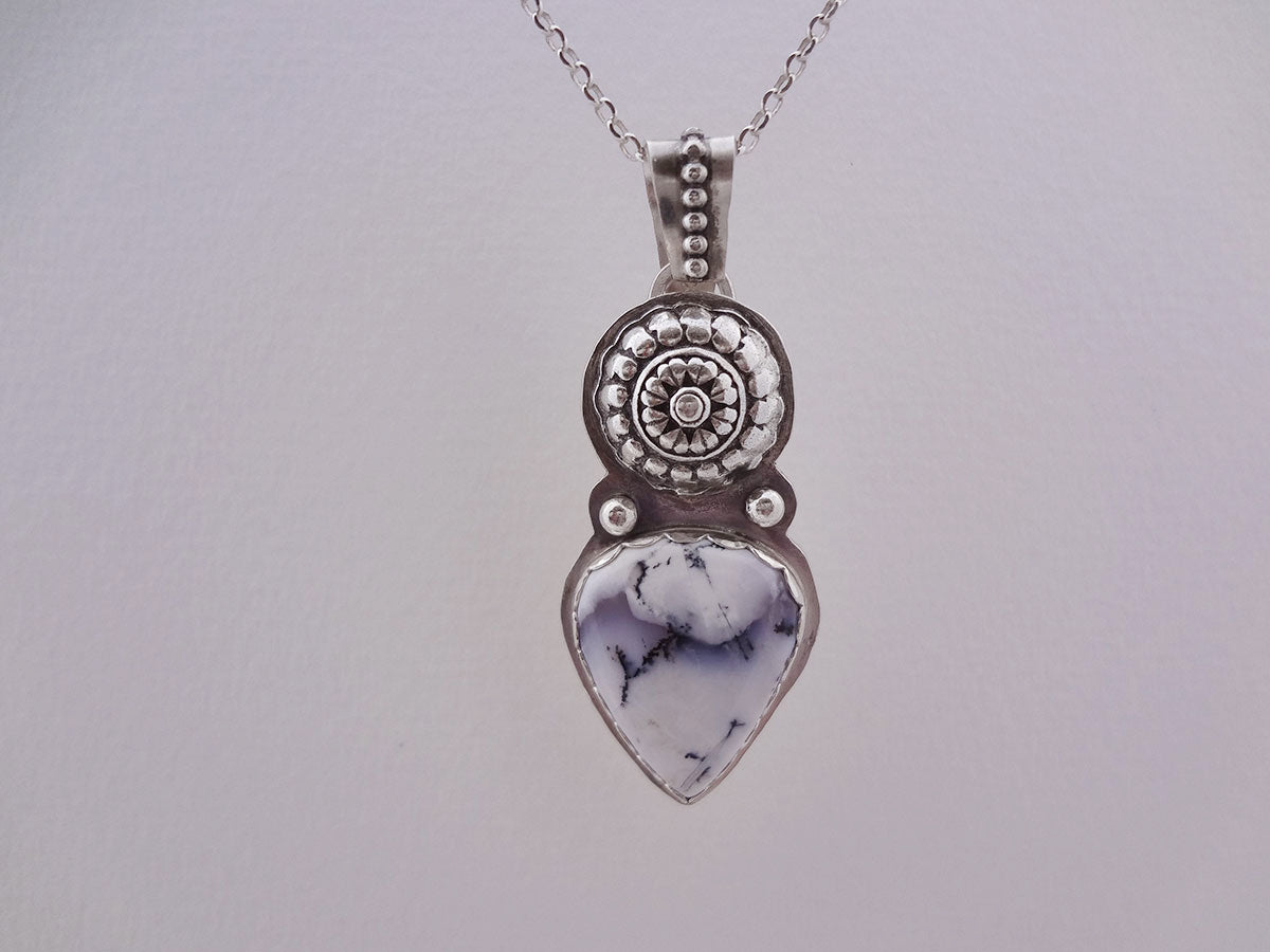 Majoua Opal pendant