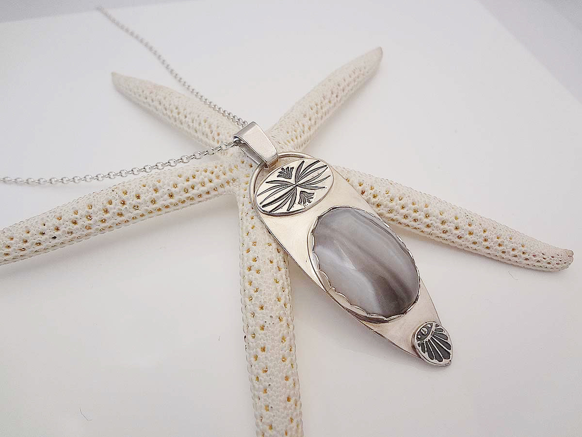 Princess Bostwana Agate and silver necklace pendant