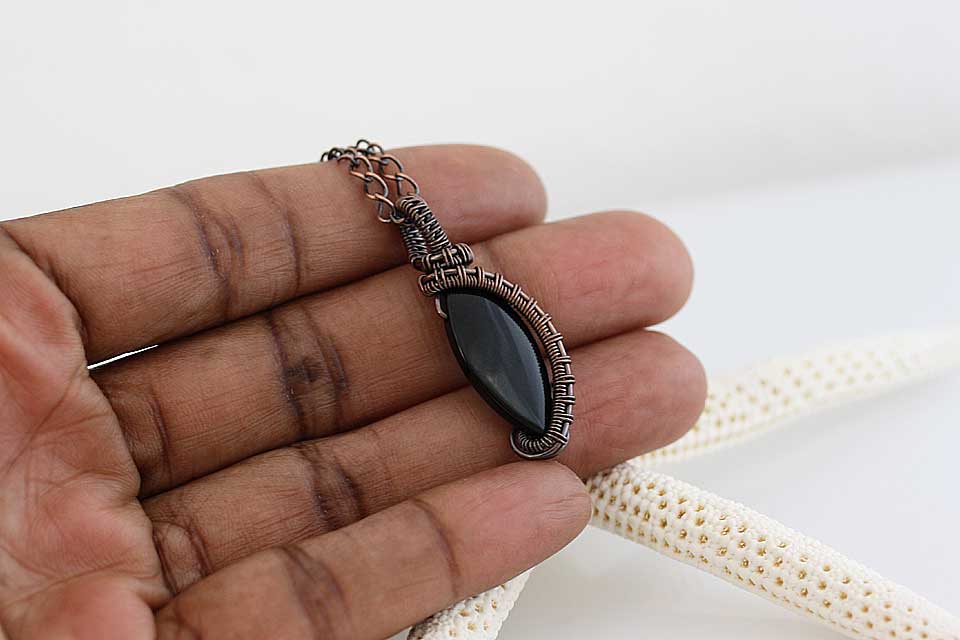 Free wire wrap tutorial - Arcadia Pendant