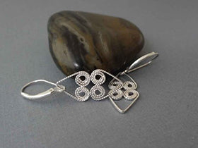 silver-filigree-hearts-dangle-earrings