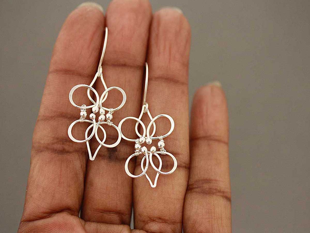 lily-chandelier-earrings