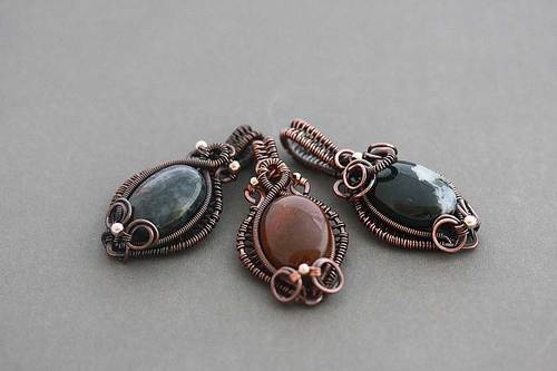 thalia-wire-wrapped-pendant-tutorial