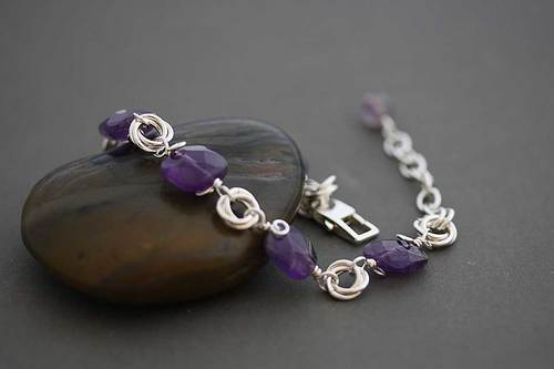 wisteria-purple-amethyst-bracelet