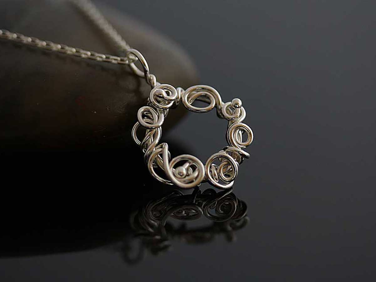 wreath-sterling-silver-necklace